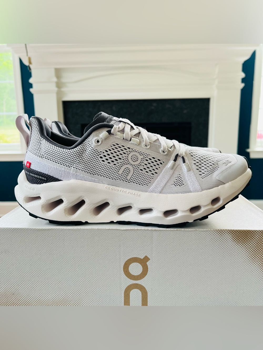 Sz 7 On Cloudsurfer Trail Women's Sneakers Running Shoes Frost/White 3WE10100622